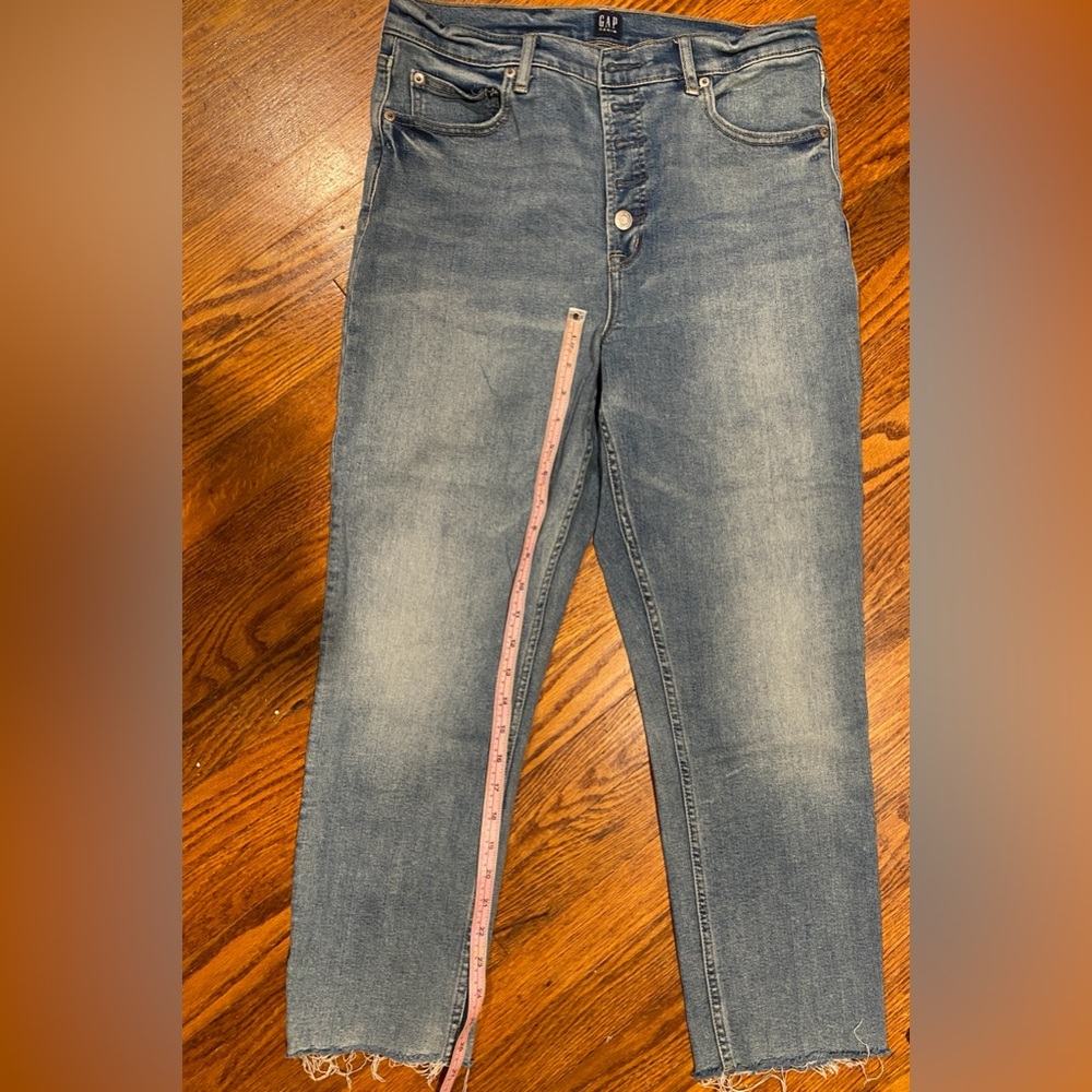 GAP Women's Straight Leg Blue Jeans